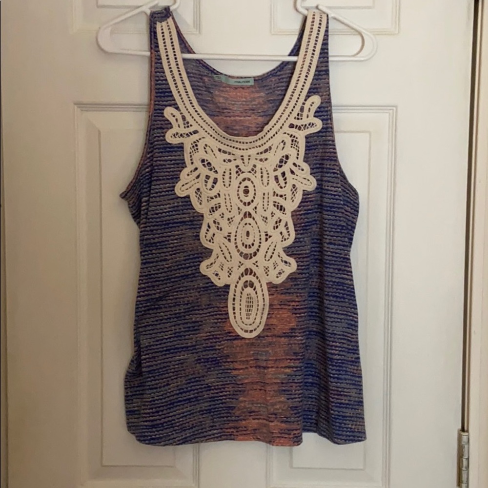 Tank with lace appliqué
